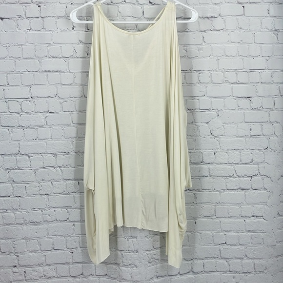 Oversized Pale Yellow Small Umgee Cold Shoulder Basic Top - Picture 5 of 6